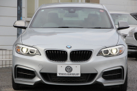 BMW 2シリーズ M235i ｸｰﾍﾟ直6ﾀｰﾎﾞ326馬力 ﾋｰﾀｰ黒革 ｱﾀﾞﾌﾟﾃｨﾌﾞMｻｽ Mｽﾎﾟｰﾂﾌﾞﾚｰｷ Bｶﾒﾗ&ﾘｱPDC 衝突軽減ﾌﾞﾚｰｷ 車線逸脱警告 歩行者警告 ﾌﾞﾚｰｷ付ｸﾙｺﾝ HDDﾅﾋﾞBluetooth接続 ｽﾏｰﾄｷｰ 専用ﾌﾞﾚｰｷ 18AW 2年保証