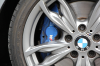 BMW 2シリーズ M235i ｸｰﾍﾟ直6ﾀｰﾎﾞ326馬力 ﾋｰﾀｰ黒革 ｱﾀﾞﾌﾟﾃｨﾌﾞMｻｽ Mｽﾎﾟｰﾂﾌﾞﾚｰｷ Bｶﾒﾗ&ﾘｱPDC 衝突軽減ﾌﾞﾚｰｷ 車線逸脱警告 歩行者警告 ﾌﾞﾚｰｷ付ｸﾙｺﾝ HDDﾅﾋﾞBluetooth接続 ｽﾏｰﾄｷｰ 専用ﾌﾞﾚｰｷ 18AW 2年保証