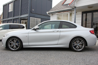 BMW 2シリーズ M235i ｸｰﾍﾟ直6ﾀｰﾎﾞ326馬力 ﾋｰﾀｰ黒革 ｱﾀﾞﾌﾟﾃｨﾌﾞMｻｽ Mｽﾎﾟｰﾂﾌﾞﾚｰｷ Bｶﾒﾗ&ﾘｱPDC 衝突軽減ﾌﾞﾚｰｷ 車線逸脱警告 歩行者警告 ﾌﾞﾚｰｷ付ｸﾙｺﾝ HDDﾅﾋﾞBluetooth接続 ｽﾏｰﾄｷｰ 専用ﾌﾞﾚｰｷ 18AW 2年保証