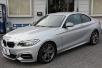 BMW 2シリーズ M235i ｸｰﾍﾟ直6ﾀｰﾎﾞ326馬力 ﾋｰﾀｰ黒革 ｱﾀﾞﾌﾟﾃｨﾌﾞMｻｽ Mｽﾎﾟｰﾂﾌﾞﾚｰｷ Bｶﾒﾗ&ﾘｱPDC 衝突軽減ﾌﾞﾚｰｷ 車線逸脱警告 歩行者警告 ﾌﾞﾚｰｷ付ｸﾙｺﾝ HDDﾅﾋﾞBluetooth接続 ｽﾏｰﾄｷｰ 専用ﾌﾞﾚｰｷ 18AW 2年保証