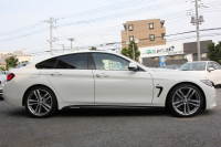 BMW 4シリーズ 440i ｸﾞﾗﾝｸｰﾍﾟMｽﾎﾟｰﾂ 最終ﾓﾃﾞﾙ ｻﾝﾙｰﾌ ｺｰﾗﾙﾚｯﾄﾞﾚｻﾞｰ LEDﾍｯﾄﾞﾗｲﾄ&ﾃｰﾙ 直6ﾀｰﾎﾞ326馬力 液晶ﾒｰﾀｰ ﾊｰﾏﾝｶｰﾄﾞﾝ 追従ACC HUD ﾀｯﾁ画面ﾅﾋﾞTV 衝突軽減ﾌﾞﾚｰｷ 車線逸脱警告 歩行者警告 2年保証