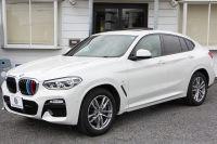 BMW X4 Xdrive30i Mｽﾎﾟｰﾂ ﾊﾟﾉﾗﾏｻﾝﾙｰﾌ ｷｬﾝﾍﾞﾗﾍﾞｰｼﾞｭﾚｻﾞｰ 全ﾋｰﾀｰ ﾃﾞｨｽﾌﾟﾚｲｷｰ ﾊｰﾏﾝｶｰﾄﾞﾝｻﾗｳﾝﾄﾞｼﾞｪｽﾁｬｰC ｱﾝﾋﾞｴﾝﾄﾗｲﾄ 追従ACC ｽﾃｱﾘﾝｸﾞｻﾎﾟｰﾄ 360度ｶﾒﾗ ｱｸﾃｨﾌﾞPDC緊急ﾌﾞﾚｰｷ ﾀｯﾁ画面ﾅﾋﾞTV 2年保証