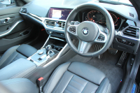 BMW 3シリーズ 330i Mｽﾎﾟｰﾂ ｲﾉﾍﾞｰｼｮﾝ&ﾃﾞﾋﾞｭｰ&ｺﾝﾌｫｰﾄP 高出力 258馬力 ﾚｰｻﾞｰLEDﾗｲﾄ HUD ｼﾞｪｽﾁｬｰC ﾋｰﾀｰ黒革 電動ﾄﾗﾝｸ Hifiｽﾋﾟｰｶｰ 360度ｶﾒﾗ ﾚｲｽﾞVMF19AW ﾋﾞﾙｼｭﾀｲﾝEVOS車高調 追従ACC ｽﾃｱﾘﾝｸﾞｻﾎﾟｰﾄ ﾀｯﾁﾊﾟﾈﾙﾅﾋﾞ2年保証