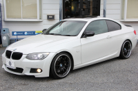 BMW 3シリーズ 335i ｸｰﾍﾟMｽﾎﾟｰﾂ☆期間限定掲載☆最終ﾓﾃﾞﾙ ｻﾝﾙｰﾌ ﾋｰﾀｰ黒革 真珠色 N55B30Aｴﾝｼﾞﾝ 7速DCT 直6ﾀｰﾎﾞ306馬力 ｱﾄﾞﾊﾞﾝﾚｰｼﾝｸﾞ19AW iﾄﾞﾗｲﾌﾞHDDﾅﾋﾞﾌﾙｾｸﾞTV ﾊﾟﾄﾞﾙｼﾌﾄ ｽﾏｰﾄｷｰ ｸﾙｺﾝ 専用ｴｱﾛ MPerformanceﾘｱﾃﾞｨﾌｭｰｻﾞｰ 2年保証