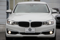 BMW 3シリーズ 320i ｸﾞﾗﾝﾂｰﾘｽﾓ ﾗｸﾞｼﾞｭｱﾘｰ☆期間限定掲載☆追従ACC ﾋｰﾀｰ茶革 衝突軽減ﾌﾞﾚｰｷ 車線逸脱警告 歩行者警告 ﾌﾙｾｸﾞTV ﾀｯﾁﾊﾟｯﾄﾞ対応iﾄﾞﾗｲﾌﾞHDDﾅﾋﾞBｶﾒﾗ 電動ﾄﾗﾝｸ ｽﾏｰﾄｷｰ Bluetooth接続 ｸﾛｰﾑﾗｲﾝｴｸｽﾃﾘｱ 2年保証
