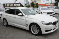 BMW 3シリーズ 320i ｸﾞﾗﾝﾂｰﾘｽﾓ ﾗｸﾞｼﾞｭｱﾘｰ☆期間限定掲載☆追従ACC ﾋｰﾀｰ茶革 衝突軽減ﾌﾞﾚｰｷ 車線逸脱警告 歩行者警告 ﾌﾙｾｸﾞTV ﾀｯﾁﾊﾟｯﾄﾞ対応iﾄﾞﾗｲﾌﾞHDDﾅﾋﾞBｶﾒﾗ 電動ﾄﾗﾝｸ ｽﾏｰﾄｷｰ Bluetooth接続 ｸﾛｰﾑﾗｲﾝｴｸｽﾃﾘｱ 2年保証