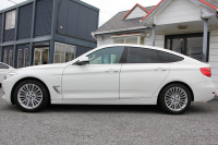 BMW 3シリーズ 320i ｸﾞﾗﾝﾂｰﾘｽﾓ ﾗｸﾞｼﾞｭｱﾘｰ☆期間限定掲載☆追従ACC ﾋｰﾀｰ茶革 衝突軽減ﾌﾞﾚｰｷ 車線逸脱警告 歩行者警告 ﾌﾙｾｸﾞTV ﾀｯﾁﾊﾟｯﾄﾞ対応iﾄﾞﾗｲﾌﾞHDDﾅﾋﾞBｶﾒﾗ 電動ﾄﾗﾝｸ ｽﾏｰﾄｷｰ Bluetooth接続 ｸﾛｰﾑﾗｲﾝｴｸｽﾃﾘｱ 2年保証