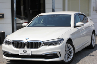 BMW 5シリーズ 523d ﾗｸﾞｼﾞｭｱﾘｰ ｺﾝﾌｫｰﾄP 1ｵｰﾅ 真珠色 変更後新ﾒｰﾀｰ 全ﾋｰﾀｰ黒革 ﾍﾞﾝﾁﾚｰｼｮﾝ&ﾏｯｻｰｼﾞ付ｺﾝﾌｫｰﾄｼｰﾄ ｿﾌﾄｸﾛｰｽﾞﾄﾞｱ HUD 追従ACC ｽﾃｱﾘﾝｸﾞｻﾎﾟｰﾄ ﾀｯﾁ画面対応ﾅﾋﾞTV 360度ｶﾒﾗ LEDﾍｯﾄﾞﾗｲﾄ PDC緊急ﾌﾞﾚｰｷ 2年保証