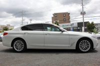 BMW 5シリーズ 530i ﾗｸﾞｼﾞｭｱﾘｰ 真珠色 高出力 252馬力 全ﾋｰﾀｰ黒革 追従ACC ｽﾃｱﾘﾝｸﾞｻﾎﾟｰﾄ ﾌﾙｾｸﾞTV ﾀｯﾁ画面HDDﾅﾋﾞTV 360度ｶﾒﾗ LEDﾍｯﾄﾞﾗｲﾄ ｵｰﾄﾊｲﾋﾞｰﾑ ｱﾝﾋﾞｴﾝﾄﾗｲﾄ ｽﾏｰﾄｷｰ PDC緊急ﾌﾞﾚｰｷ 2年保証