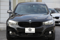 BMW 3シリーズ 320i ｸﾞﾗﾝﾂｰﾘｽﾓ Mｽﾎﾟｰﾂ 後期LCI 新ｴﾝｼﾞﾝ ﾋｰﾀｰ黒革 LEDﾍｯﾄﾞﾗｲﾄ&ﾃｰﾙ 追従ACC ﾚｰﾝﾁｪﾝｼﾞ警告 衝突軽減ﾌﾞﾚｰｷ 車線逸脱警告 歩行者警告 HDDﾅﾋﾞTOPﾋﾞｭｰｶﾒﾗ ｻｲﾄﾞﾋﾞｭｰｶﾒﾗ 電動ﾄﾗﾝｸ ｽﾏｰﾄｷｰ 2年保証