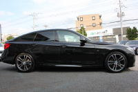 BMW 3シリーズ 320i ｸﾞﾗﾝﾂｰﾘｽﾓ Mｽﾎﾟｰﾂ 後期LCI 新ｴﾝｼﾞﾝ ﾋｰﾀｰ黒革 LEDﾍｯﾄﾞﾗｲﾄ&ﾃｰﾙ 追従ACC ﾚｰﾝﾁｪﾝｼﾞ警告 衝突軽減ﾌﾞﾚｰｷ 車線逸脱警告 歩行者警告 HDDﾅﾋﾞTOPﾋﾞｭｰｶﾒﾗ ｻｲﾄﾞﾋﾞｭｰｶﾒﾗ 電動ﾄﾗﾝｸ ｽﾏｰﾄｷｰ 2年保証