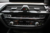 BMW 5シリーズ 530i Mｽﾎﾟｰﾂ 高出力 252馬力 ｻﾝﾙｰﾌ 全ﾋｰﾀｰ黒革 追従ACC ｽﾃｱﾘﾝｸﾞｻﾎﾟｰﾄ LEDﾍｯﾄﾞﾗｲﾄ ｵｰﾄﾊｲﾋﾞｰﾑ ﾀｯﾁ画面HDDﾅﾋﾞTV 360度ｶﾒﾗ 電動ﾄﾗﾝｸ 19AW Mｽﾎﾟｰﾂﾌﾞﾚｰｷ PDC緊急ﾌﾞﾚｰｷ 2年保証