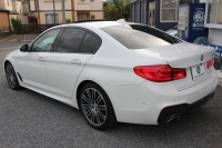 BMW 5シリーズ 530i Mｽﾎﾟｰﾂ 高出力 252馬力 ｻﾝﾙｰﾌ 全ﾋｰﾀｰ黒革 追従ACC ｽﾃｱﾘﾝｸﾞｻﾎﾟｰﾄ LEDﾍｯﾄﾞﾗｲﾄ ｵｰﾄﾊｲﾋﾞｰﾑ ﾀｯﾁ画面HDDﾅﾋﾞTV 360度ｶﾒﾗ 電動ﾄﾗﾝｸ 19AW Mｽﾎﾟｰﾂﾌﾞﾚｰｷ PDC緊急ﾌﾞﾚｰｷ 2年保証