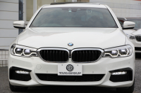 BMW 5シリーズ 530i Mｽﾎﾟｰﾂ 高出力 252馬力 ｻﾝﾙｰﾌ 全ﾋｰﾀｰ黒革 追従ACC ｽﾃｱﾘﾝｸﾞｻﾎﾟｰﾄ LEDﾍｯﾄﾞﾗｲﾄ ｵｰﾄﾊｲﾋﾞｰﾑ ﾀｯﾁ画面HDDﾅﾋﾞTV 360度ｶﾒﾗ 電動ﾄﾗﾝｸ 19AW Mｽﾎﾟｰﾂﾌﾞﾚｰｷ PDC緊急ﾌﾞﾚｰｷ 2年保証