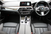 BMW 5シリーズ 530i Mｽﾎﾟｰﾂ 高出力 252馬力 ｻﾝﾙｰﾌ 全ﾋｰﾀｰ黒革 追従ACC ｽﾃｱﾘﾝｸﾞｻﾎﾟｰﾄ LEDﾍｯﾄﾞﾗｲﾄ ｵｰﾄﾊｲﾋﾞｰﾑ ﾀｯﾁ画面HDDﾅﾋﾞTV 360度ｶﾒﾗ 電動ﾄﾗﾝｸ 19AW Mｽﾎﾟｰﾂﾌﾞﾚｰｷ PDC緊急ﾌﾞﾚｰｷ 2年保証