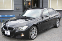 BMW 3シリーズ 320i Mｽﾎﾟｰﾂ 前期最終 ﾋｰﾀｰ赤革 追従ACC ETC2.0 ﾌﾙｾｸﾞTV 衝突軽減ﾌﾞﾚｰｷ 車線逸脱警告 歩行者警告 ﾀｯﾁﾊﾟｯﾄﾞ対応HDDﾅﾋﾞBluetooth接続 ｽﾏｰﾄｷｰ ﾊﾟﾄﾞﾙｼﾌﾄ 専用ｴｱﾛ ｵﾌﾟｼｮﾝ19AW 2年保証