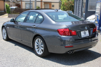 BMW 5シリーズ 523i ｸﾞﾚｰｽﾗｲﾝ 限定車 LCI後期 1ｵｰﾅ ｻﾝﾙｰﾌ ｵｲｽﾀｰﾚｻﾞｰ LEDﾍｯﾄﾞﾗｲﾄ 液晶ﾒｰﾀｰ 追従ACC ﾚｰﾝﾁｪﾝｼﾞ警告 衝突軽減ﾌﾞﾚｰｷ 車線逸脱警告 歩行者警告 Mｽﾎﾟｰﾂｽﾃｱﾘﾝｸﾞ専用ｸﾞﾘﾙ 2年保証