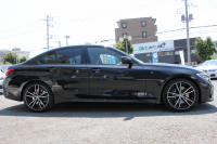 BMW 3シリーズ 320d Xdrive Mｽﾎﾟｰﾂ ﾊｲﾗｲﾝ ﾌｧｽﾄﾄﾗｯｸ&ｺﾝﾌｫｰﾄP 360度ｶﾒﾗ HUD ﾋｰﾀｰ茶革 ﾗﾝﾊﾞｰｻﾎﾟｰﾄ ｱﾀﾞﾌﾟﾃｨﾌﾞMｻｽ 19AW Mｽﾎﾟｰﾂﾌﾞﾚｰｷ 電動ﾄﾗﾝｸ 追従ACC ｽﾃｱﾘﾝｸﾞｻﾎﾟｰﾄ ﾀｯﾁ画面HDDﾅﾋﾞHifiｽﾋﾟｰｶｰ 2年保証