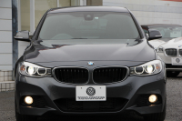 BMW 3シリーズ 320i ｸﾞﾗﾝﾂｰﾘｽﾓ Mｽﾎﾟｰﾂ 追従ACC 衝突軽減ﾌﾞﾚｰｷ 車線逸脱警告 歩行者警告 ﾀｯﾁﾊﾟｯﾄﾞ対応HDDﾅﾋﾞ電動ﾄﾗﾝｸ Mｽﾎﾟｰﾂｴｱﾛ 18AW ﾒﾓﾘ-付電動ｼｰﾄ ETC2.0 ｽﾏｰﾄｷｰ ｷｾﾉﾝ ﾊﾟﾄﾞﾙｼﾌﾄ 電動ﾘｱｳｲﾝｸﾞ2年保証