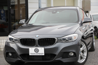 BMW 3シリーズ 320i ｸﾞﾗﾝﾂｰﾘｽﾓ Mｽﾎﾟｰﾂ 追従ACC 衝突軽減ﾌﾞﾚｰｷ 車線逸脱警告 歩行者警告 ﾀｯﾁﾊﾟｯﾄﾞ対応HDDﾅﾋﾞ電動ﾄﾗﾝｸ Mｽﾎﾟｰﾂｴｱﾛ 18AW ﾒﾓﾘ-付電動ｼｰﾄ ETC2.0 ｽﾏｰﾄｷｰ ｷｾﾉﾝ ﾊﾟﾄﾞﾙｼﾌﾄ 電動ﾘｱｳｲﾝｸﾞ2年保証