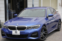 BMW 3シリーズ 330i Mｽﾎﾟｰﾂ ﾃﾞﾋﾞｭｰ&ｺﾝﾌｫｰﾄP 1ｵｰﾅ 高出力 258馬力 高出力 HUD ﾋｰﾀｰ黒革 LEDﾍｯﾄﾞﾗｲﾄ ｵｰﾄﾊｲﾋﾞｰﾑ ﾗｲﾌﾞｺｯｸﾋﾟｯﾄﾞ360度ｶﾒﾗ Applecarplay 追従ACC ｽﾃｱﾘﾝｸﾞｻﾎﾟｰﾄ ﾀｯﾁﾊﾟﾈﾙHDDﾅﾋﾞﾜｲﾔﾚｽ充電 19AW Mｽﾎﾟｰﾂﾌﾞﾚｰｷ Hi-fiｽﾋﾟｰｶｰ 2年保証