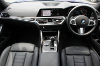 BMW 3シリーズ 330i Mｽﾎﾟｰﾂ ﾃﾞﾋﾞｭｰ&ｺﾝﾌｫｰﾄP 1ｵｰﾅ 高出力 258馬力 高出力 HUD ﾋｰﾀｰ黒革 LEDﾍｯﾄﾞﾗｲﾄ ｵｰﾄﾊｲﾋﾞｰﾑ ﾗｲﾌﾞｺｯｸﾋﾟｯﾄﾞ360度ｶﾒﾗ Applecarplay 追従ACC ｽﾃｱﾘﾝｸﾞｻﾎﾟｰﾄ ﾀｯﾁﾊﾟﾈﾙHDDﾅﾋﾞﾜｲﾔﾚｽ充電 19AW Mｽﾎﾟｰﾂﾌﾞﾚｰｷ Hi-fiｽﾋﾟｰｶｰ 2年保証