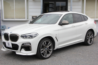 BMW X4 M40i 直6ﾀｰﾎﾞ360馬力 ﾊﾟﾉﾗﾏｻﾝﾙｰﾌ ﾓｶﾚｻﾞｰ 全ﾋｰﾀｰ ACｼｭﾆｯﾂｧｰｴｱﾛ 可変Mｻｽ 専用ﾃﾞﾌ 21AW LEDﾍｯﾄﾞﾗｲﾄ 追従ACC HUD ｽﾃｱﾘﾝｸﾞｻﾎﾟｰﾄ ﾀｯﾁ画面HDDﾅﾋﾞTV 360度ﾊﾟﾉﾗﾏｶﾒﾗ PDC緊急ﾌﾞﾚｰｷ Hifiｽﾋﾟｰｶｰ 置くだけ充電 2年保証