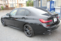 BMW 3シリーズ 320i Mｽﾎﾟｰﾂ ﾊｲﾗｲﾝ ﾌｧｽﾄﾄﾗｯｸP ｺﾝﾌｫ-ﾄP ﾋｰﾀｰ黒革 ｱﾀﾞﾌﾟﾃｨﾌﾞMｻｽ ｼﾞｪｽﾁｬｰｺﾝﾄﾛｰﾙ 電動ﾄﾗﾝｸ 19AW Mｽﾎﾟｰﾂﾌﾞﾚｰｷ LEDﾍｯﾄﾞﾗｲﾄ ｵｰﾄﾊｲﾋﾞｰﾑ 追従ACC ｽﾃｱﾘﾝｸﾞｻﾎﾟｰﾄ ﾀｯﾁ画面ﾅﾋﾞPｱｼｽﾄﾌﾟﾗｽ 360度ｶﾒﾗ 2年保証