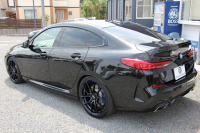 BMW 2シリーズ M235i Xdrive ｸﾞﾗﾝｸｰﾍﾟﾃﾞﾋﾞｭｰP 4WD ﾏｸﾞﾏﾚｯﾄﾞﾚｻﾞｰ Mｽﾎﾟｰﾂｼｰﾄ ｱﾀﾞﾌﾟﾃｨﾌﾞｻｽ ﾚｲｽﾞ鍛造19AW Mｼｰﾄﾍﾞﾙﾄ 306馬力 追従ACC Mﾘｱｽﾎﾟｲﾗｰ ﾀｯﾁ画面HDDﾅﾋﾞ置くだけ充電 Pｱｼｽﾄ 後退ｱｼｽﾄ ｼｰﾄﾋｰﾀｰ 2年保証