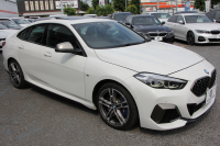 BMW 2シリーズ M235i Xdrive ｸﾞﾗﾝｸｰﾍﾟﾋﾞｼﾞｮﾝP 4WD ﾊﾟﾉﾗﾏｻﾝﾙｰﾌ ﾋｰﾀｰ黒革 ﾍｯﾄﾞｱｯﾌﾟﾃﾞｨｽﾌﾟﾚｲ ｱﾀﾞﾌﾟﾃｨﾌﾞLEDﾍｯﾄﾞﾗｲﾄ ｵｰﾄﾊｲﾋﾞｰﾑ Hi-fiｽﾋﾟｰｶｰ ﾌﾙｾｸﾞTV 306馬力 BMWﾗｲﾌﾞｺｯｸﾋﾟｯﾄ 後退ｱｼｽﾄ 追従ACC ﾀｯﾁ画面ﾅﾋﾞPｱｼｽﾄ 2年保証