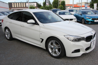 BMW 3シリーズ 320i ｸﾞﾗﾝﾂｰﾘｽﾓ Mｽﾎﾟｰﾂ 追従ACC 衝突軽減ﾌﾞﾚｰｷ 車線逸脱警告 歩行者警告 ﾌﾙｾｸﾞTV ﾀｯﾁﾊﾟｯﾄﾞ対応HDDﾅﾋﾞ電動ﾄﾗﾝｸ Mｽﾎﾟｰﾂｴｱﾛ 18AW ﾒﾓﾘ-付電動ｼｰﾄ ETC2.0 ｽﾏｰﾄｷｰ ｷｾﾉﾝ ﾊﾟﾄﾞﾙｼﾌﾄ 電動ﾘｱｳｲﾝｸﾞ2年保証