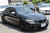 BMW 2シリーズ M240i ｸｰﾍﾟ後期 ﾌｪｲｽﾘﾌﾄ後 ﾋｰﾀｰ赤革 直6ﾀｰﾎﾞ340馬力 B58新ｴﾝｼﾞﾝ ｱﾀﾞﾌﾟﾃｨﾌﾞMｻｽ 追従ACC LEDﾍｯﾄﾞﾗｲﾄ&ﾃｰﾙ ﾌﾙｾｸﾞTV ﾀｯﾁ画面HDDﾅﾋﾞPｱｼｽﾄ 衝突軽減ﾌﾞﾚｰｷ 車線逸脱警告 歩行者警告 ﾊﾟﾄﾞﾙｼﾌﾄ ｽﾏｰﾄｷｰ 専用18AW&ﾌﾞﾚｰｷ 2年保証