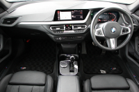 BMW 2シリーズ M235i Xdrive ｸﾞﾗﾝｸｰﾍﾟﾌﾟﾗｽP 306馬力 4WD ｱﾀﾞﾌﾟﾃｨﾌﾞMｻｽ ﾋｰﾀｰ黒革 Mｽﾎﾟｰﾂｼｰﾄ Hi-fiｽﾋﾟｰｶｰ ｻﾝﾌﾟﾛﾃｸｼｮﾝｶﾞﾗｽ 追従ACC 後退ｱｼｽﾄ LEDﾍｯﾄﾞﾗｲﾄ ｵｰﾄﾊｲﾋﾞｰﾑ 専用18AW&ﾌﾞﾚｰｷ Applecarplay対応 HDDﾅﾋﾞPｱｼｽﾄ 2年保証