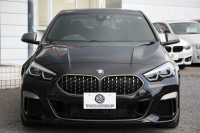 BMW 2シリーズ M235i Xdrive ｸﾞﾗﾝｸｰﾍﾟﾌﾟﾗｽP 306馬力 4WD ｱﾀﾞﾌﾟﾃｨﾌﾞMｻｽ ﾋｰﾀｰ黒革 Mｽﾎﾟｰﾂｼｰﾄ Hi-fiｽﾋﾟｰｶｰ ｻﾝﾌﾟﾛﾃｸｼｮﾝｶﾞﾗｽ 追従ACC 後退ｱｼｽﾄ LEDﾍｯﾄﾞﾗｲﾄ ｵｰﾄﾊｲﾋﾞｰﾑ 専用18AW&ﾌﾞﾚｰｷ Applecarplay対応 HDDﾅﾋﾞPｱｼｽﾄ 2年保証