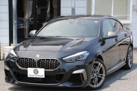 BMW 2シリーズ M235i Xdrive ｸﾞﾗﾝｸｰﾍﾟﾌﾟﾗｽP 306馬力 4WD ｱﾀﾞﾌﾟﾃｨﾌﾞMｻｽ ﾋｰﾀｰ黒革 Mｽﾎﾟｰﾂｼｰﾄ Hi-fiｽﾋﾟｰｶｰ ｻﾝﾌﾟﾛﾃｸｼｮﾝｶﾞﾗｽ 追従ACC 後退ｱｼｽﾄ LEDﾍｯﾄﾞﾗｲﾄ ｵｰﾄﾊｲﾋﾞｰﾑ 専用18AW&ﾌﾞﾚｰｷ Applecarplay対応 HDDﾅﾋﾞPｱｼｽﾄ 2年保証