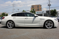 BMW 6シリーズ 640i ｸﾞﾗﾝｸｰﾍﾟMｽﾎﾟｰﾂ 変更後ﾓﾃﾞﾙ ｻﾝﾙｰﾌ ﾋｰﾀｰ黒革 LEDﾍｯﾄﾞﾗｲﾄ ｵﾌﾟｼｮﾝ20AW NEWﾃﾞｻﾞｲﾝｽﾃｱﾘﾝｸﾞ衝突軽減ﾌﾞﾚｰｷ 車線逸脱警告 歩行者警告 ｸﾙｺﾝ HDDﾅﾋﾞTV Bｶﾒﾗ ﾊﾟﾄﾞﾙｼﾌﾄ ｽﾏｰﾄｷｰ 専用ｴｱﾛ 320馬力 直6ﾀｰﾎﾞ2年保証