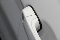 BMW 2シリーズ 220i ｸｰﾍﾟMｽﾎﾟｰﾂ 3Dﾃﾞｻﾞｲﾝﾏﾌﾗｰ ｵﾌﾟｼｮﾝ18AW 衝突軽減ﾌﾞﾚｰｷ 車線逸脱警告 歩行者警告 ﾌﾞﾚｰｷ付ｸﾙｺﾝ ﾀｯﾁﾊﾟｯﾄﾞ対応HDDﾅﾋﾞBｶﾒﾗ Bluetooth接続 左右独立ｵｰﾄｴｱｺﾝ ｽﾏｰﾄｷｰ 直噴ﾀｰﾎﾞ8速AT 2年保証