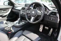 BMW 4シリーズ 435i ｶﾌﾞﾘｵﾚ Mｽﾎﾟｰﾂ ﾌｧｽﾄﾄﾗｯｸP 電動ｵｰﾌﾟﾝ 直6ﾀｰﾎﾞN55ｴﾝｼﾞﾝ ﾋｰﾀｰ黒革 追従ACC LEDﾍｯﾄﾞﾗｲﾄ HUD ｱﾀﾞﾌﾟﾃｨﾌﾞMｻｽ Mｽﾎﾟｰﾂﾌﾞﾚｰｷ 19AW HDDﾅﾋﾞTV MPerformanceｴｱﾛ 衝突軽減ﾌﾞﾚｰｷ 車線逸脱警告 歩行者警告 2年保証