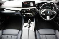 BMW 5シリーズ 530i ｴﾃﾞｨｼｮﾝﾐｯｼｮﾝｲﾝﾎﾟｯｼﾌﾞﾙ 特別仕様車 1ｵｰﾅ 高出力 ﾅｲﾄﾌﾞﾙｰﾚｻﾞｰ ｱﾀﾞﾌﾟﾃｨﾌﾞMｻｽ HUD ﾊｰﾏﾝｶｰﾄﾞﾝ 追従ACC ｽﾃｱﾘﾝｸﾞｻﾎﾟｰﾄ ﾀｯﾁ画面HDDﾅﾋﾞTV LEDﾍｯﾄﾞﾗｲﾄ ｵｰﾄﾊｲﾋﾞｰﾑ 電動ﾘｱｹﾞｰﾄ 360度ｶﾒﾗ 全席ﾋｰﾀｰ ﾌﾞﾗｯｸ19AW 2年保証