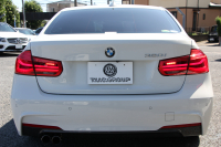 BMW 3シリーズ 320i ﾌﾞﾗｯｸｽﾄｰﾑ 首都圏限定 後期 新ｴﾝｼﾞﾝ Mﾊﾟﾌｫｰﾏﾝｽ18AW&ﾌﾞﾗｯｸｸﾞﾘﾙ LEDﾍｯﾄﾞﾗｲﾄ&ﾃｰﾙ 追従ACC ﾚｰﾝﾁｪﾝｼﾞ警告 衝突軽減ﾌﾞﾚｰｷ 車線逸脱警告 歩行者警告 HDDﾅﾋﾞBｶﾒﾗ ｽﾏｰﾄｷｰ Bluetoothｵｰﾃﾞｨｵ&通話 ﾊﾟﾄﾞﾙｼﾌﾄ 専用ｴｱﾛ 2年保証