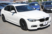 BMW 3シリーズ 320i ﾌﾞﾗｯｸｽﾄｰﾑ 首都圏限定 後期 新ｴﾝｼﾞﾝ Mﾊﾟﾌｫｰﾏﾝｽ18AW&ﾌﾞﾗｯｸｸﾞﾘﾙ LEDﾍｯﾄﾞﾗｲﾄ&ﾃｰﾙ 追従ACC ﾚｰﾝﾁｪﾝｼﾞ警告 衝突軽減ﾌﾞﾚｰｷ 車線逸脱警告 歩行者警告 HDDﾅﾋﾞBｶﾒﾗ ｽﾏｰﾄｷｰ Bluetoothｵｰﾃﾞｨｵ&通話 ﾊﾟﾄﾞﾙｼﾌﾄ 専用ｴｱﾛ 2年保証