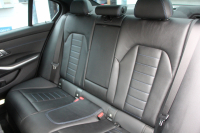 BMW 3シリーズ 320i Mｽﾎﾟｰﾂ ﾃﾞﾋﾞｭｰ&ｲﾉﾍﾞｰｼｮﾝ&ｺﾝﾌｫｰﾄP ﾋｰﾀｰ黒革 HUD ｼﾞｪｽﾁｬｰC ｵﾌﾟｼｮﾝ19AW 電動ﾄﾗﾝｸ Hifiｽﾋﾟｰｶｰ BMWﾗｲﾌﾞｺｯｸﾋﾟｯﾄ 置くだけ充電 LEDﾍｯﾄﾞﾗｲﾄ ｱﾝﾋﾞｴﾝﾄﾗｲﾄ 追従ACC ｽﾃｱﾘﾝｸﾞｻﾎﾟｰﾄ Applecarplay対応 ﾀｯﾁ画面ﾅﾋﾞ2年保証