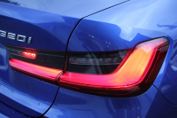 BMW 3シリーズ 320i Mｽﾎﾟｰﾂ ﾃﾞﾋﾞｭｰ&ｲﾉﾍﾞｰｼｮﾝ&ｺﾝﾌｫｰﾄP ﾋｰﾀｰ黒革 HUD ｼﾞｪｽﾁｬｰC ｵﾌﾟｼｮﾝ19AW 電動ﾄﾗﾝｸ Hifiｽﾋﾟｰｶｰ BMWﾗｲﾌﾞｺｯｸﾋﾟｯﾄ 置くだけ充電 LEDﾍｯﾄﾞﾗｲﾄ ｱﾝﾋﾞｴﾝﾄﾗｲﾄ 追従ACC ｽﾃｱﾘﾝｸﾞｻﾎﾟｰﾄ Applecarplay対応 ﾀｯﾁ画面ﾅﾋﾞ2年保証