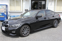 BMW 3シリーズ 320i Mｽﾎﾟｰﾂ ﾊｲﾗｲﾝ&ｻｳﾝﾄﾞ&ｺﾝﾌｫｰﾄP 1ｵｰﾅ ﾊｰﾏﾝｶｰﾄﾞﾝｻﾗｳﾝﾄﾞﾌﾙｾｸﾞTV ｺﾆｬｯｸﾚｻﾞｰ ｼｰﾄﾋｰﾀｰ ﾗﾝﾊﾞｰｻﾎﾟｰﾄ 追従ACC ｽﾃｱﾘﾝｸﾞｻﾎﾟｰﾄ BMWﾗｲﾌﾞｺｯｸﾋﾟｯﾄﾞApplecarplay対応 Pｱｼｽﾄ 電動ﾄﾗﾝｸ 後退ｱｼｽﾄ DｱｼｽﾄPro 2年保証