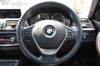 BMW 3シリーズ 320i ﾗｸﾞｼﾞｭｱﾘｰ 前期最終 追従ACC ﾋｰﾀｰ黒革 衝突軽減ﾌﾞﾚｰｷ 車線逸脱警告 歩行者警告 ﾌﾙｾｸﾞTV ﾀｯﾁﾊﾟｯﾄﾞ対応iﾄﾞﾗｲﾌﾞHDDﾅﾋﾞBｶﾒﾗ Bluetooth接続 ｽﾏｰﾄｷｰ ｷｾﾉﾝ ﾐﾗｰETC2.0 ECOPROﾓｰﾄﾞ8速AT 直噴ﾀｰﾎﾞｸﾛｰﾑﾗｲﾝｴｸｽﾃﾘｱ 2年保証