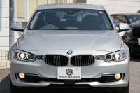 BMW 3シリーズ 320i ﾗｸﾞｼﾞｭｱﾘｰ 前期最終 追従ACC ﾋｰﾀｰ黒革 衝突軽減ﾌﾞﾚｰｷ 車線逸脱警告 歩行者警告 ﾌﾙｾｸﾞTV ﾀｯﾁﾊﾟｯﾄﾞ対応iﾄﾞﾗｲﾌﾞHDDﾅﾋﾞBｶﾒﾗ Bluetooth接続 ｽﾏｰﾄｷｰ ｷｾﾉﾝ ﾐﾗｰETC2.0 ECOPROﾓｰﾄﾞ8速AT 直噴ﾀｰﾎﾞｸﾛｰﾑﾗｲﾝｴｸｽﾃﾘｱ 2年保証