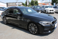 BMW 5シリーズ 530i Mｽﾎﾟｰﾂ ｲﾉﾍﾞｰｼｮﾝP 低走行4500km 高出力252馬力 ｻﾝﾙｰﾌ 全ﾋｰﾀｰ本革 HUD ﾜｲﾔﾚｽ充電 ｼﾞｪｽﾁｬｰC ﾃﾞｨｽﾌﾟﾚｲｷｰ 追従ACC ｽﾃｱﾘﾝｸﾞｻﾎﾟｰﾄ ﾀｯﾁ画面HDDﾅﾋﾞTV 360度ｶﾒﾗ 電動ﾄﾗﾝｸ LEDﾍｯﾄﾞﾗｲﾄ 2年保証