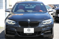 BMW 2シリーズ M240i ｸｰﾍﾟ後期 ﾌｪｲｽﾘﾌﾄ後 ﾋｰﾀｰ赤革 直6ﾀｰﾎﾞ340馬力 B58新ｴﾝｼﾞﾝ ｱﾀﾞﾌﾟﾃｨﾌﾞMｻｽ 追従ACC LEDﾍｯﾄﾞﾗｲﾄ&ﾃｰﾙ ﾀｯﾁ画面HDDﾅﾋﾞPｱｼｽﾄ 衝突軽減ﾌﾞﾚｰｷ 車線逸脱警告 歩行者警告 ﾊﾟﾄﾞﾙｼﾌﾄ ｽﾏｰﾄｷｰ 専用18AW&ﾌﾞﾚｰｷ 2年保証
