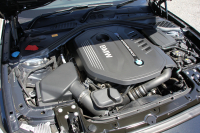 BMW 2シリーズ M240i ｸｰﾍﾟ後期 ﾌｪｲｽﾘﾌﾄ後 ﾋｰﾀｰ赤革 直6ﾀｰﾎﾞ340馬力 B58新ｴﾝｼﾞﾝ ｱﾀﾞﾌﾟﾃｨﾌﾞMｻｽ 追従ACC LEDﾍｯﾄﾞﾗｲﾄ&ﾃｰﾙ ﾀｯﾁ画面HDDﾅﾋﾞPｱｼｽﾄ 衝突軽減ﾌﾞﾚｰｷ 車線逸脱警告 歩行者警告 ﾊﾟﾄﾞﾙｼﾌﾄ ｽﾏｰﾄｷｰ 専用18AW&ﾌﾞﾚｰｷ 2年保証