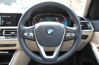 BMW 3シリーズ 320d Xdrive ﾂｰﾘﾝｸﾞﾊｲﾗｲﾝ ｺﾝﾌｫｰﾄ&ﾌﾟﾗｽP 4WD 1ｵｰﾅ ｷｬﾝﾍﾞﾗﾍﾞｰｼﾞｭﾚｻﾞｰ ｼｰﾄﾋｰﾀｰ ﾗﾝﾊﾞｰｻﾎﾟｰﾄ Pｱｼｽﾄﾌﾟﾗｽ 360度ｶﾒﾗ 追従ACC ｽﾃｱﾘﾝｸﾞｻﾎﾟｰﾄ Applecarplay対応 LEDﾍｯﾄﾞﾗｲﾄ ﾀｯﾁ画面HDDﾅﾋﾞBluetooth接続 2年保証